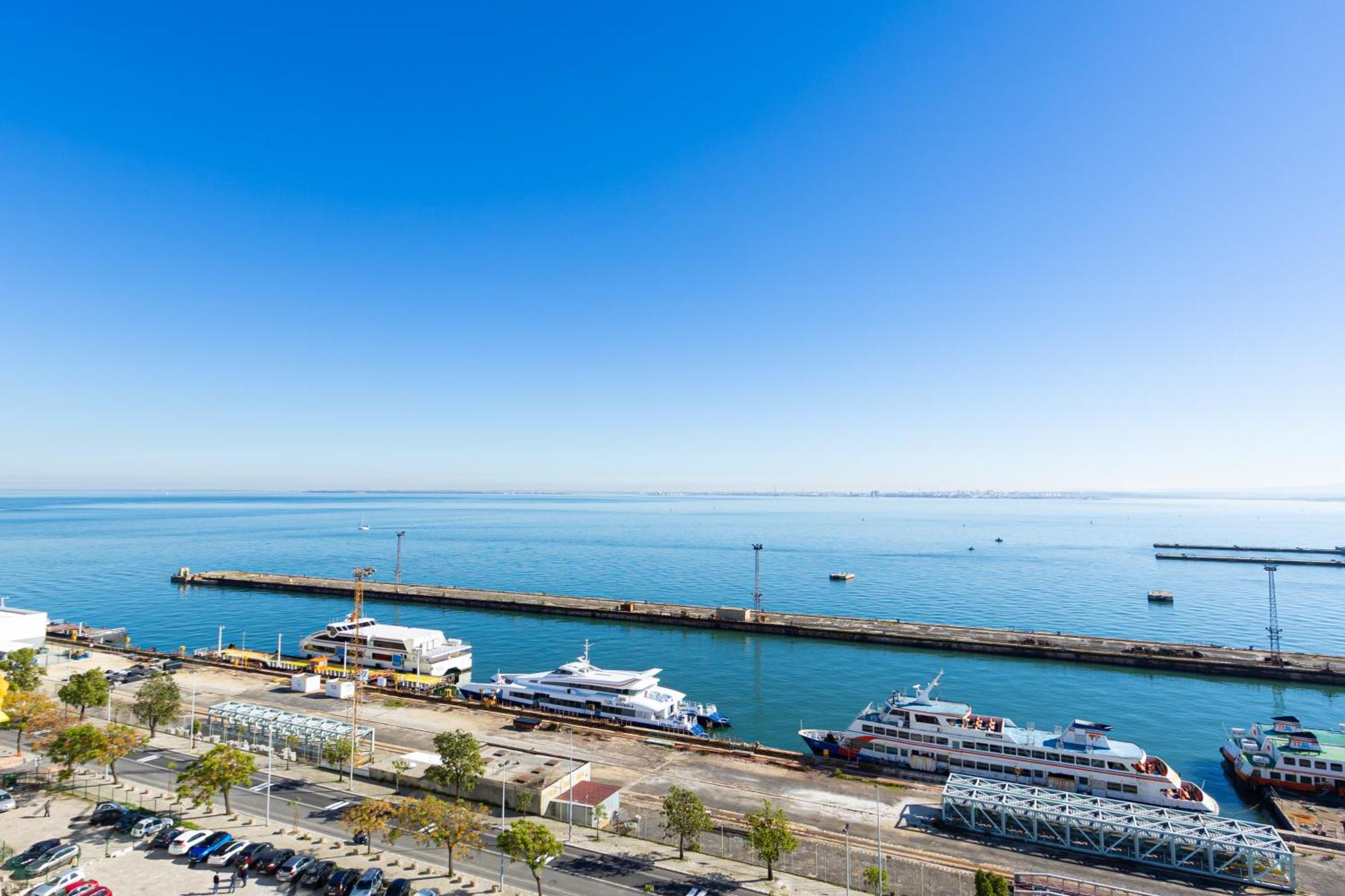 Cacilhas Riverview! Almada Exterior foto